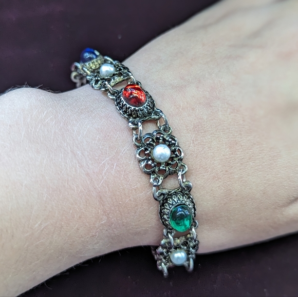 Dark Academia Multi-Colored Bracelet - Picture 2 of 4